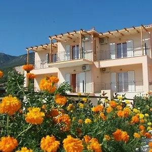 https://alkioni-studios-trapezaki.kefaloniahotels.net